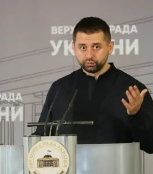 У Раді не обговорюють зміну міністра МВС – Арахамія