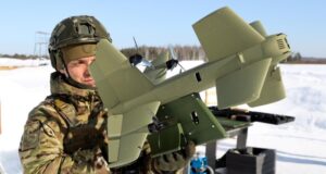 Росія та Україна вдосконалюють технології для боротьби з FPV-дронами Росія-винайшла-дешевий-дієвий-спосіб-знищувати-fpv-дрони.-А-що-Україна?