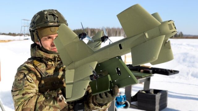 Росія та Україна вдосконалюють технології для боротьби з FPV-дронами Росія-винайшла-дешевий-дієвий-спосіб-знищувати-fpv-дрони.-А-що-Україна?