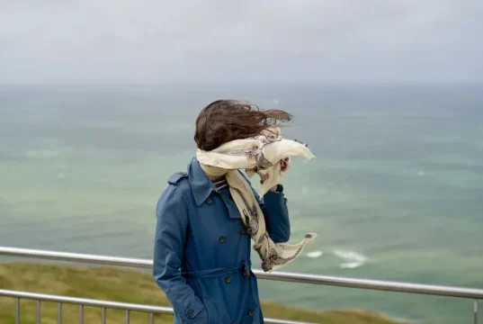 Штормовий вітер і нічні морози, синоптики попередили про небезпечну погоду 24 квітня Штормовий вітер і нічні морози, синоптики попередили про небезпечну погоду 24 квітня