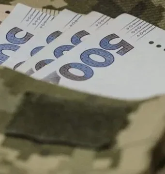 Міноборони повністю профінансувало виплати бойових за березень Міноборони повністю профінансувало виплати бойових за березень