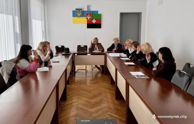 У Нововолинську триває реалізація програми житлових ваучерів для ВПО-Захисників Провели-засідання-комісії-з-розгляду-житлових-питань-для-Захисників-з-числа-ВПО