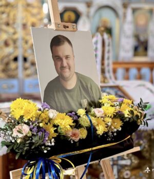 Нововолинська-громада-провела-в-останню-путь-Героя-Богдана-Каспрука