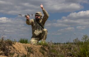 Генеральний директор Rheinmetall спростував спотворення своїх слів про українські дрони Гендиректор Rheinmetall відхрестився від скандалу з “домогосподарками” та українськими дронами