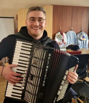 Майже-пів-сотні-музикантів-приїхали-до-Луцька-на-конкурс-баяністів-акордеоністів