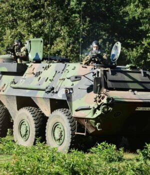 У-В’єтнамі-помітили-бронетранспортер,-схожий-на-український-БТР-4,-–-defense-express