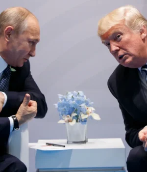 Трамп-заявив,-що-поки-не-запрошував-путіна-на-g20,-але-не-виключив-його-участі,-і.