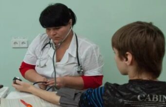 Шкільних медсестер у Луцьку можуть вивести зі штату: що з ними буде Шкільних-медсестер-у-Луцьку-можуть-вивести-зі-штату:-що-з-ними-буде