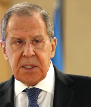 “Оголосили-відкриту-війну-Росії”:-Лавров-виступив-з-новими-погрозами-на-адресу-Європи