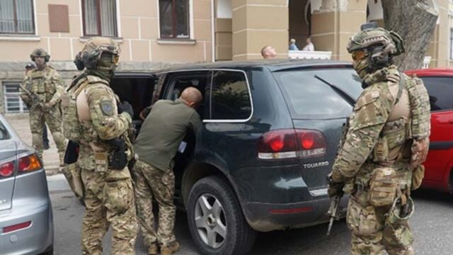 Затримання працівників ТЦК в Одесі: нові подробиці та наслідки для системи мобілізації «ТЦК-треба-розпускати»?-Як-гучне-затримання-в-Одесі-знову-загострило-питання-мобілізації