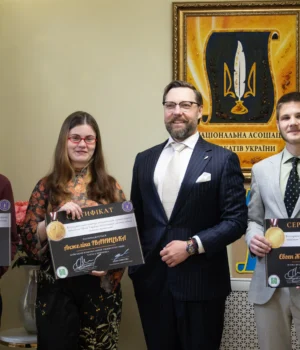 Студенти отримали відзнаки за проєкти безпекового договору для України