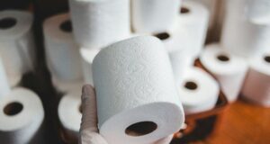 Туалетний папір під загрозою?: чи виникне дефіцит в Україні та як перевіряють його якість Туалетний-папір-під-загрозою?:-чи-виникне-дефіцит-в-Україні-та-як-перевіряють-його-якість