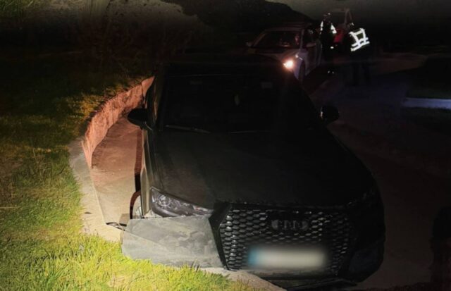 У Луцьку нетверезий водій намагався втекти від патрульних та вчинив ДТП У-Луцьку-нетверезий-водій-намагався-втекти-від-патрульних-та-вчинив-ДТП
