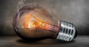 В Укренерго повідомили чи будуть вимикати світло 26 квітня В Укренерго повідомили чи будуть вимикати світло 26 квітня