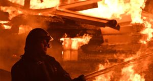 Атака безпілотників на Севастополь: пожежі та збиті дрони В окупованому Севастополі спалахнули пожежі після атаки дронів