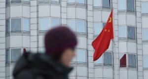 Китай протестує проти санкцій ЄС, що стосуються китайських компаній Китай вимагає від ЄС вилучити китайські компанії з санкційного списку проти Росії