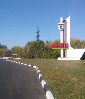 Ворог-атакував-Чернігів-дронами:-виникли-пожежі-у-приватних-будинках