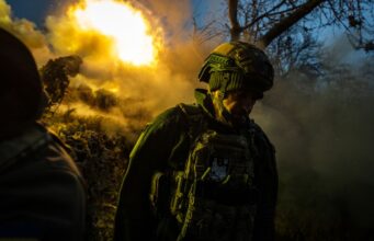 Російські війська активізують наступальні дії на кількох фронтах в Україні Росіяни змінили тактику під Харковом і тиснуть на Покровськ, – ISW