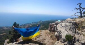 Розслідування про рухи опору в Україні: фінансування, безпека та відповідальність «Жовта-стрічка»,-західні-гроші-й-безпека-активістів:-реакції-на-розслідування-kyiv-independent