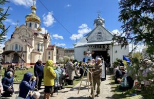 Остання шана захиснику Олександру Шпуру в Нововолинську Нововолинці-попрощалися-з-Героєм-Олександром-Шпуром
