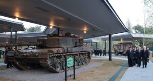 У Північній Кореї відкрили музей із захопленою українською технікою Кім Чен Ин відкрив у КНДР музей із “трофейною” технікою ЗСУ (фото)