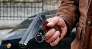 Як готуватимуть єдиний закон про зброю для цивільних: глава МВС розкрив деталі Як-готуватимуть-єдиний-закон-про-зброю-для-цивільних:-глава-МВС-розкрив-деталі