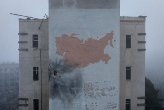 Російські війська активізують наступ на фронті в Україні Армія-РФ-прорвалася-до-Костянтинівки-зі-сходу.-Сирський:-противник-просунувся-по-всьому-фронту