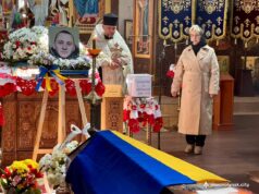 Прощання з полеглим захисником Сергієм Смоляруком у Нововолинську У-Нововолинську-попрощалися-із-воїном-Сергієм-Смоляруком