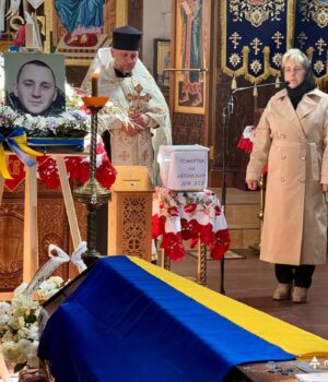 У-Нововолинську-попрощалися-із-воїном-Сергієм-Смоляруком