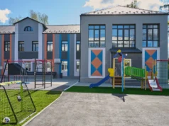 У Гостомелі відкрили відновлену початкову школу У Гостомелі відкрили відновлену початкову школу