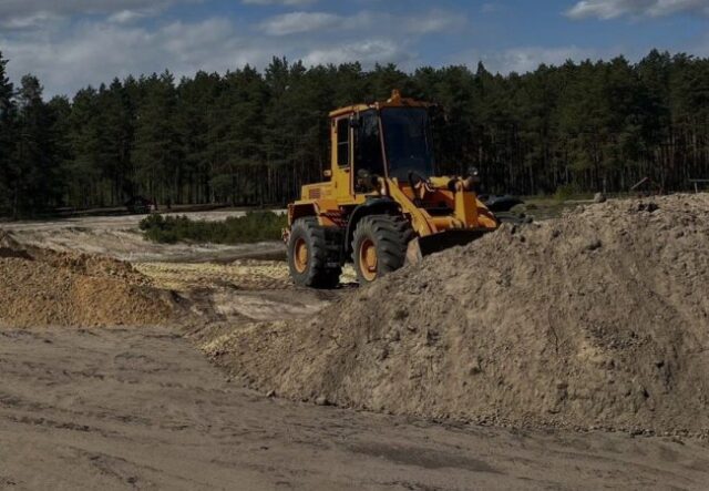 На Волині незаконно видобували пісок. ФОТО На-Волині-незаконно-видобували-пісок.-ФОТО