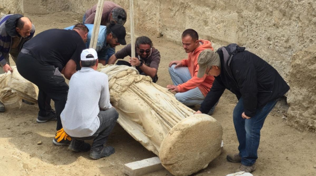 У Туреччині археологи виявили унікальну статую богині Афіни У-Туреччині-археологи-виявили-унікальну-статую-богині-Афіни