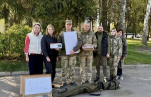 Нововолинська громада підтримала військових новим обладнанням Військовим-39-го-ЗРП-передали-обладнання,-придбане-за-кошти-«Великдень-фесту»