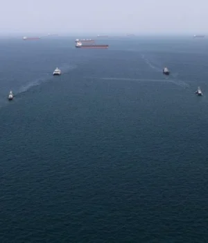 США-заявили-про-можливе-відновлення-судноплавства-в-Ормузькій-протоці-без-повного-розмінування