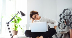 Як зміни на ринку праці впливають на пошук роботи Як-зміни-на-ринку-праці-впливають-на-пошук-роботи