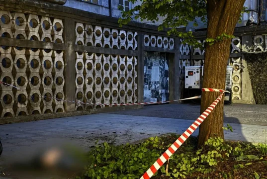 У Львові австралієць вчинив самогубство, стрибнувши з Ратуші У Львові австралієць вчинив самогубство, стрибнувши з Ратуші