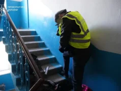 У Тернополі школярка поранила однокласницю ножем у під’їзді Уламок-ножа-залишився-в-голові-–-школярка-з-Тернополя-отримала-підозру-за-замах-на-однокласницю