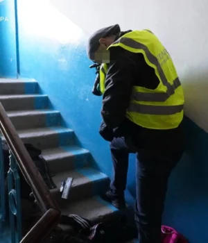 Уламок-ножа-залишився-в-голові-–-школярка-з-Тернополя-отримала-підозру-за-замах-на-однокласницю