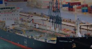 Морські дрони уразили підсанкційний танкер у Чорному морі Морські-дрони-уразили-підсанкційний-танкер-у-Чорному-морі