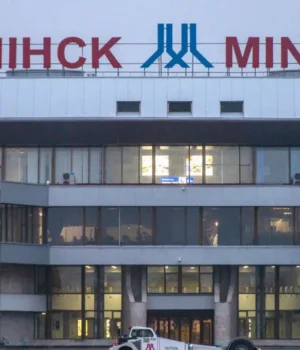 У-білорусі-підтвердили,-що-перестали-випускати-за-кордон-росіян-із-забороною-на-виїзд-через-призов.