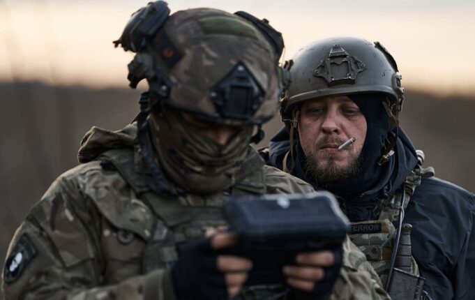Сили оборони України завдали удари по військових об’єктах РФ у Криму та Запорізькій області ЗСУ вдарили по аеродрому “Кача” й нафтобазі у Сімферополі