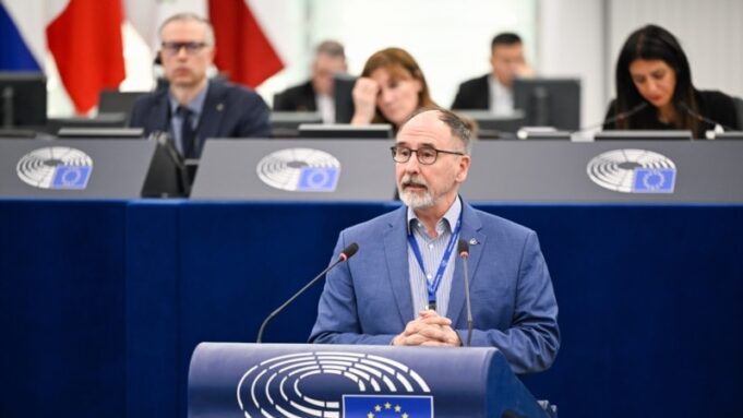 Європарламент підтримав створення Спецтрибуналу для розслідування агресії Росії проти України «Безкарність-–-кисень-для-диктатора».-Європарламент-хоче-суду-над-«архітекторами»-війни-проти-України