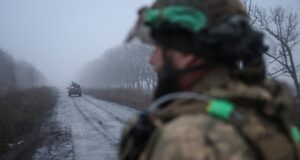 Посилення тиску армії РФ на Покровському напрямку: ситуація загострюється Донеччина-як-«кістка-в-горлі»-та-Луганщина,-про-яку-«Гугл»-все-пам’ятає-Цілі-РФ-і.