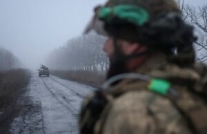 Посилення тиску армії РФ на Покровському напрямку: ситуація загострюється Донеччина-як-«кістка-в-горлі»-та-Луганщина,-про-яку-«Гугл»-все-пам’ятає-Цілі-РФ-і.
