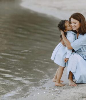 Чи-входить-декрет-до-стажу:-скільки-років-“згорить”,-поки-ви-сидите-вдома-з-дитиною