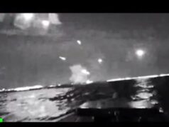 Українські моряки уразили катери РФ, які охороняли Керченський міст. ВІДЕО Українські-моряки-уразили-катери-РФ,-які-охороняли-Керченський-міст.-ВІДЕО