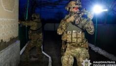 У Рівненській області чоловік поранив військового та поліцейського під час спецоперації Чоловік-з-автомата-поранив-військового-ТЦК-і-поліцейського.-Біля-Рівного-почалась-спецоперація