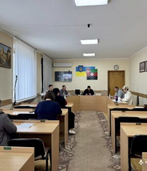 Підготовка-до-позачергової-59-ї-сесії-міської-ради:-депутати-працюють-у-профільних-комісіях