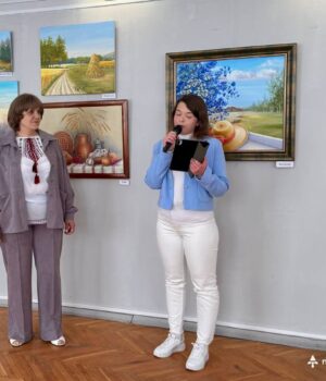 У-Нововолинському-музеї-відкрили-виставку-робіт-художниці-Віри-Здрок