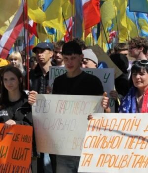 Картинка-для-російської-пропаганди-чи-реальна-боротьба?-Що-стоїть-за-акціями-українців-у-Польщі